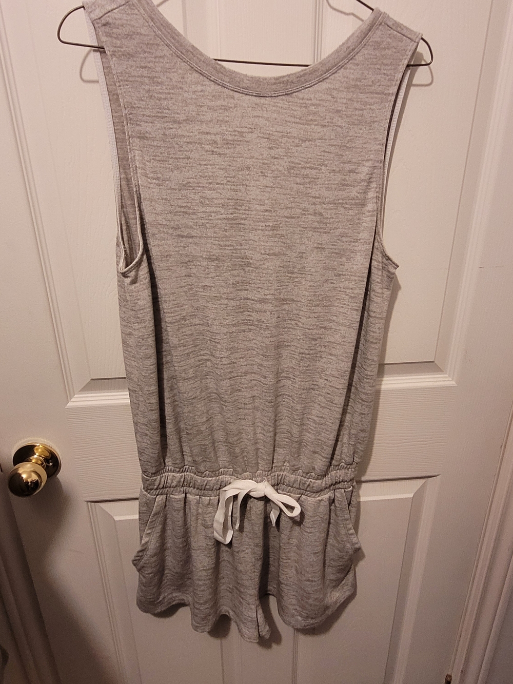 22 Ptp Wilfred Light Heather Gray Sleeveless Romper